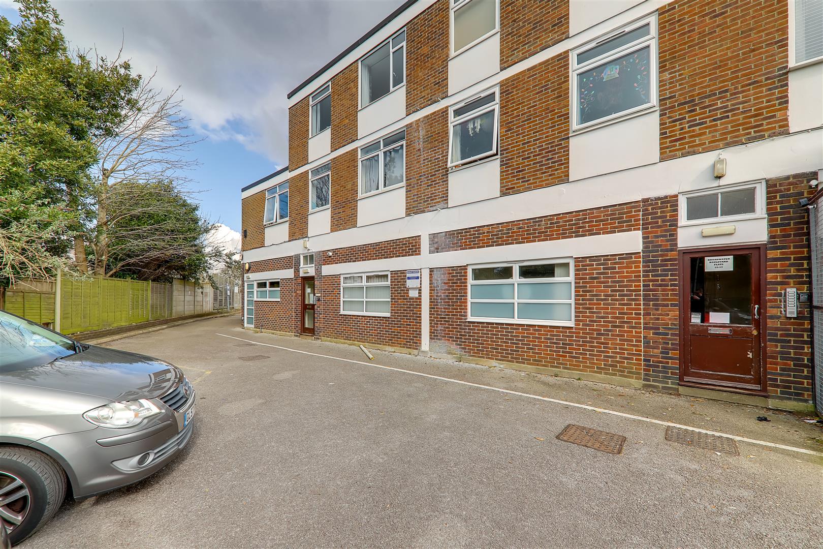 Flat - Purpose Built | Broadwater Boulevard, Worthing, BN14 | To Let